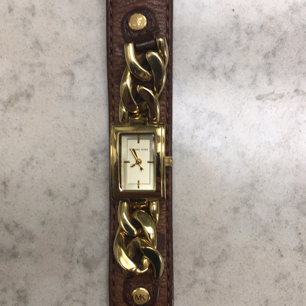 Authentic Michael Kors Leather Chain Watch Rare!